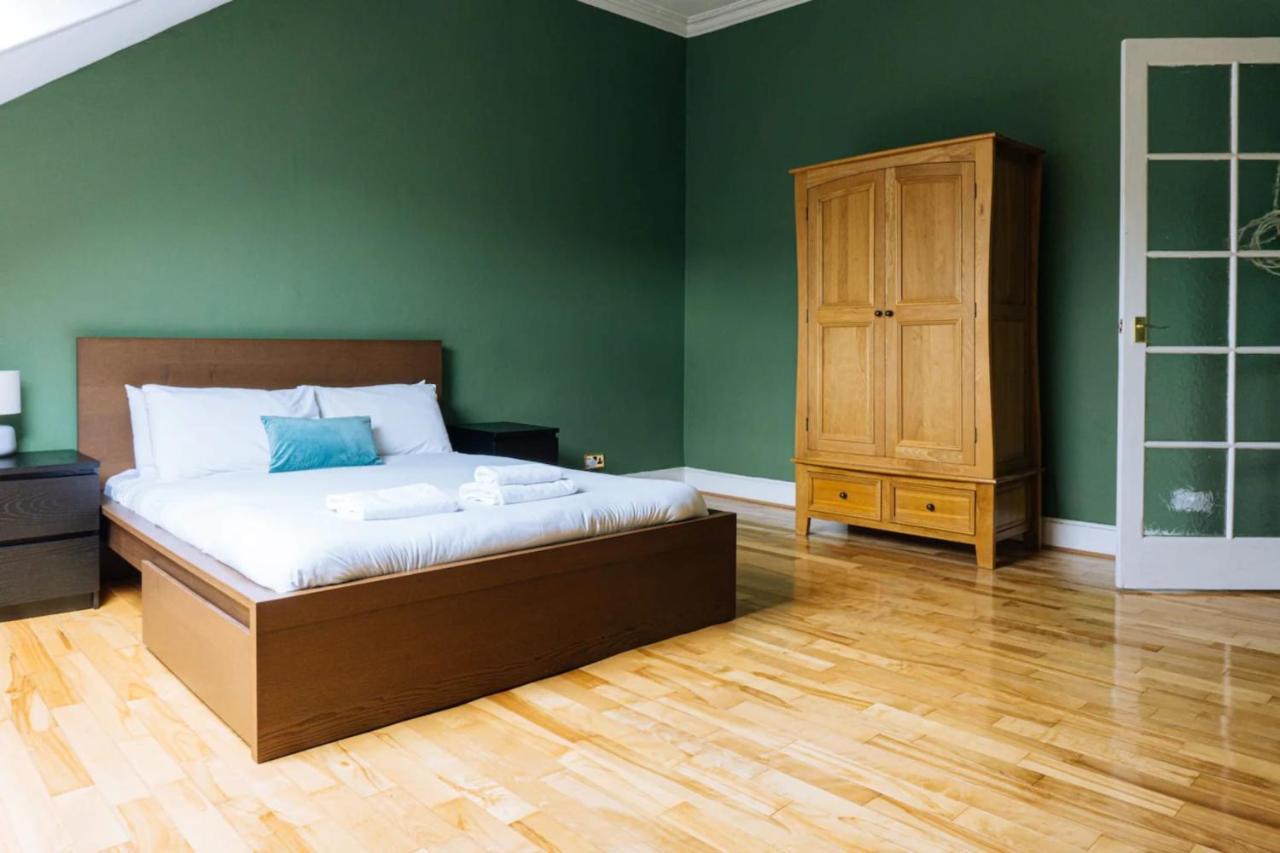 Grade A Listed 2 Bedroom In Apartment *