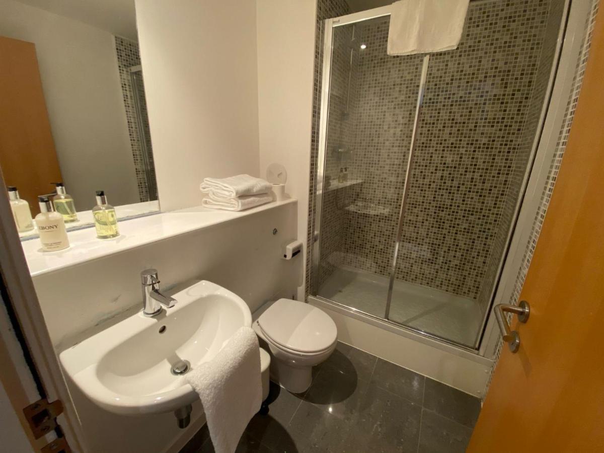 Blue Harbour Apartments Apartment