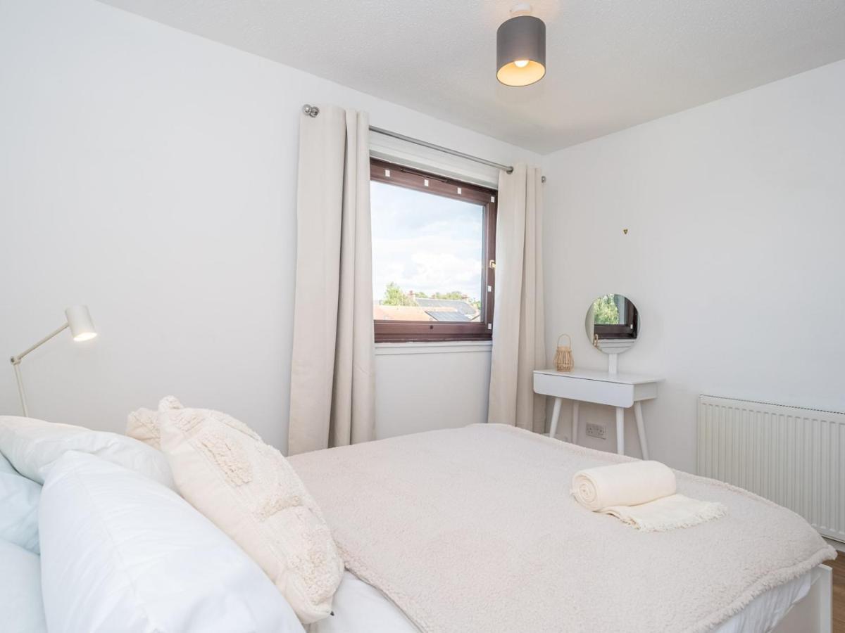 Newly Furnished 2bed Flat With Peaceful Views