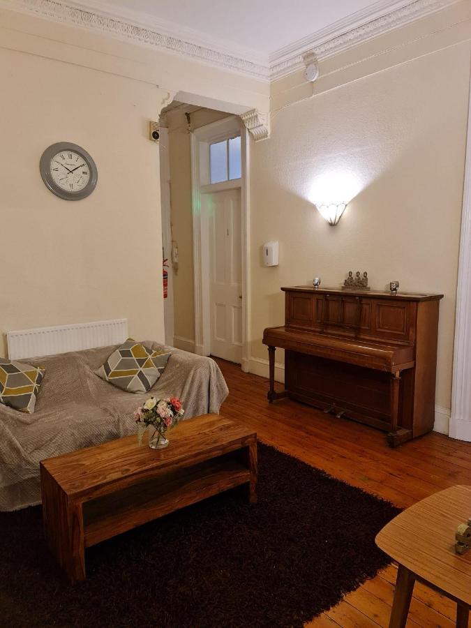 Apex Haymarket Station Apartment *