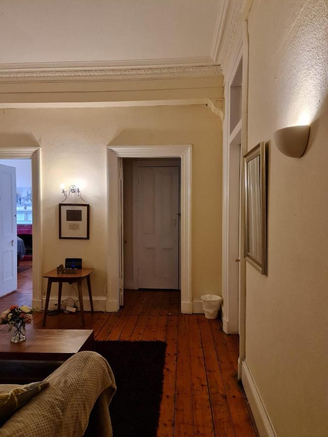 Apex Haymarket Station Apartment *