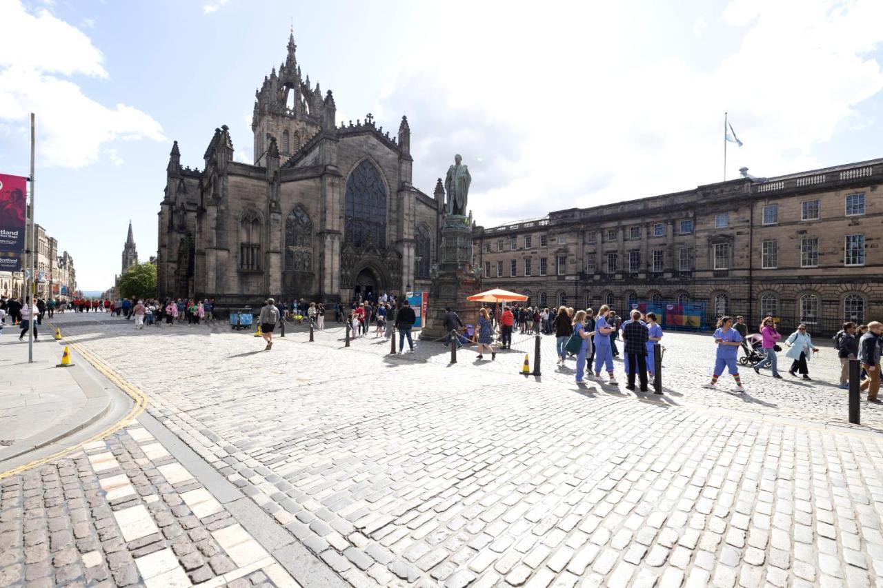 Joivy Homely By St Giles With Desk Apartment EDI