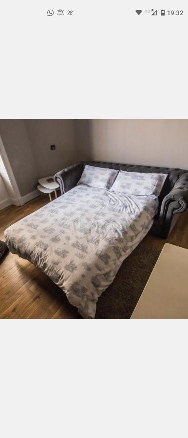 Cosy Near Centre * Edinburgh