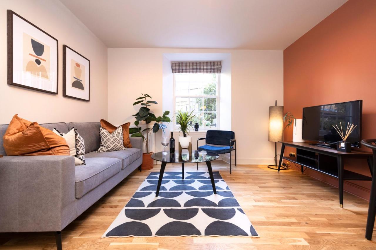 Joivy Modern Flats In New Town Apartment *