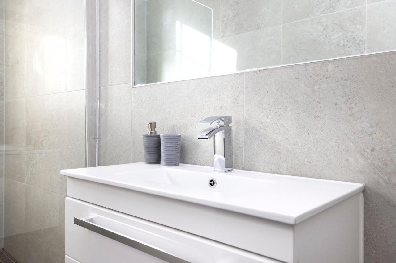 Joivy Contemporary Flat In The New Town Apartment EDI