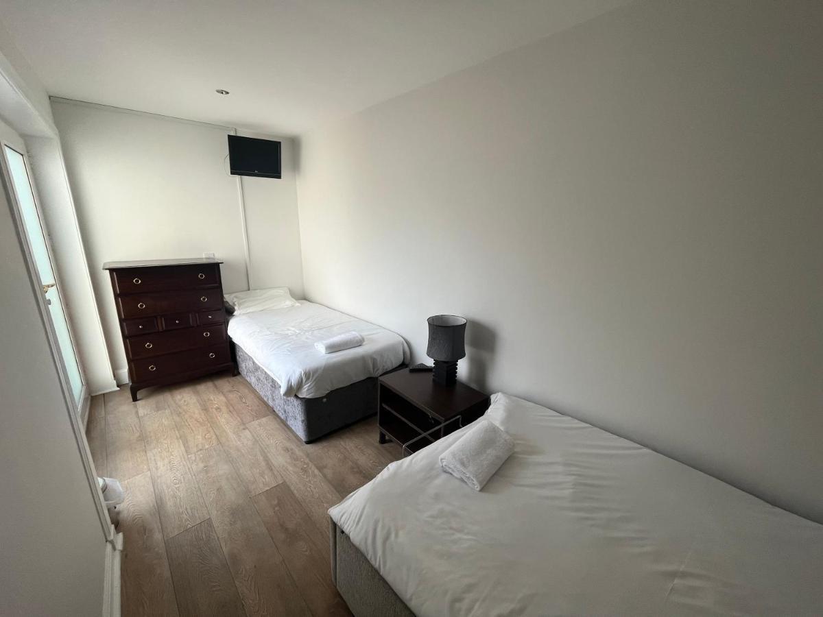 Park View Hotel *
