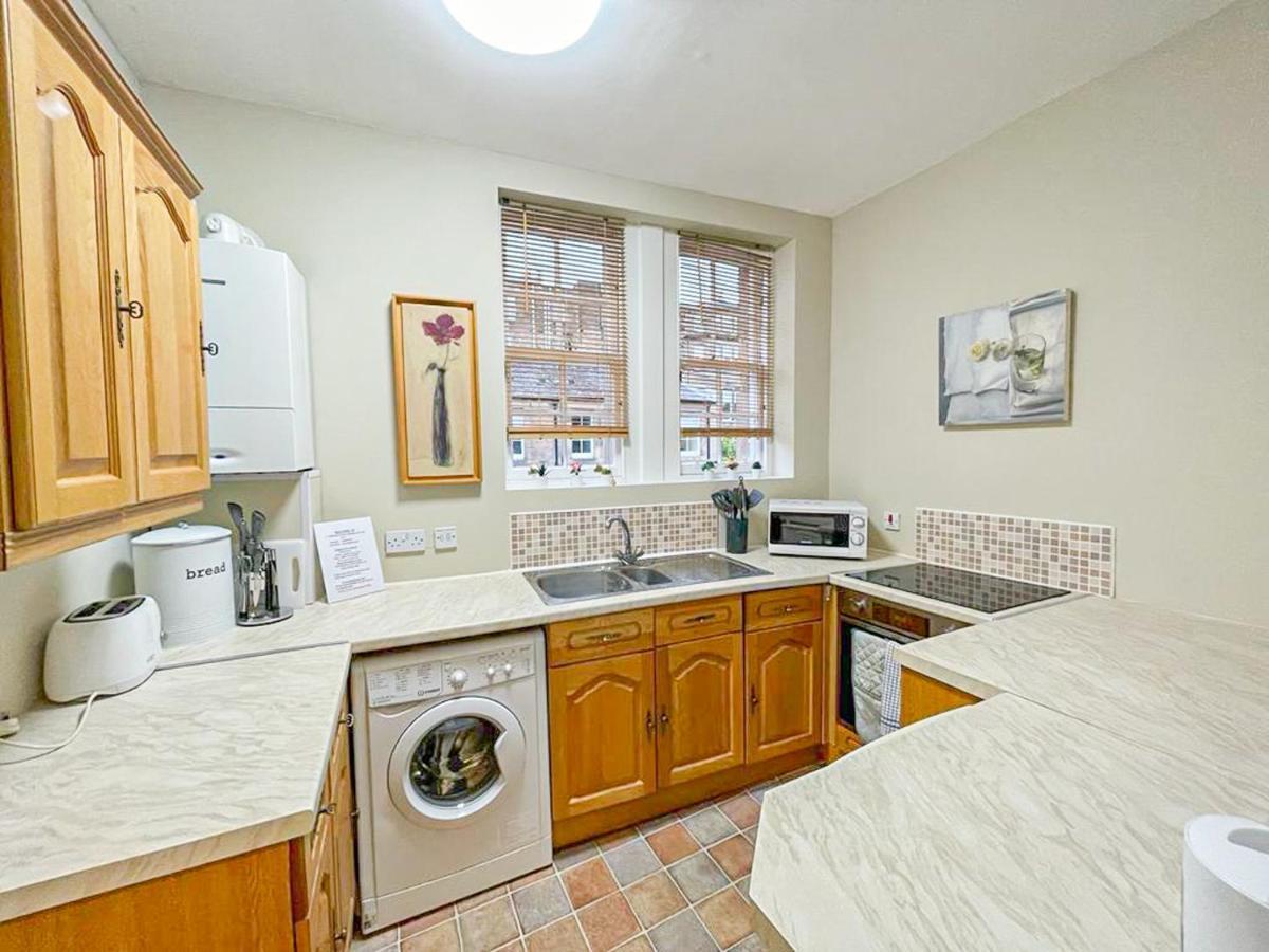 Apartment Quaint & Peaceful 1 Bed Mews Apt, West End *