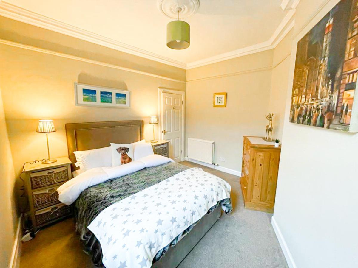 Quaint & Peaceful 1 Bed Mews Apt, West End *