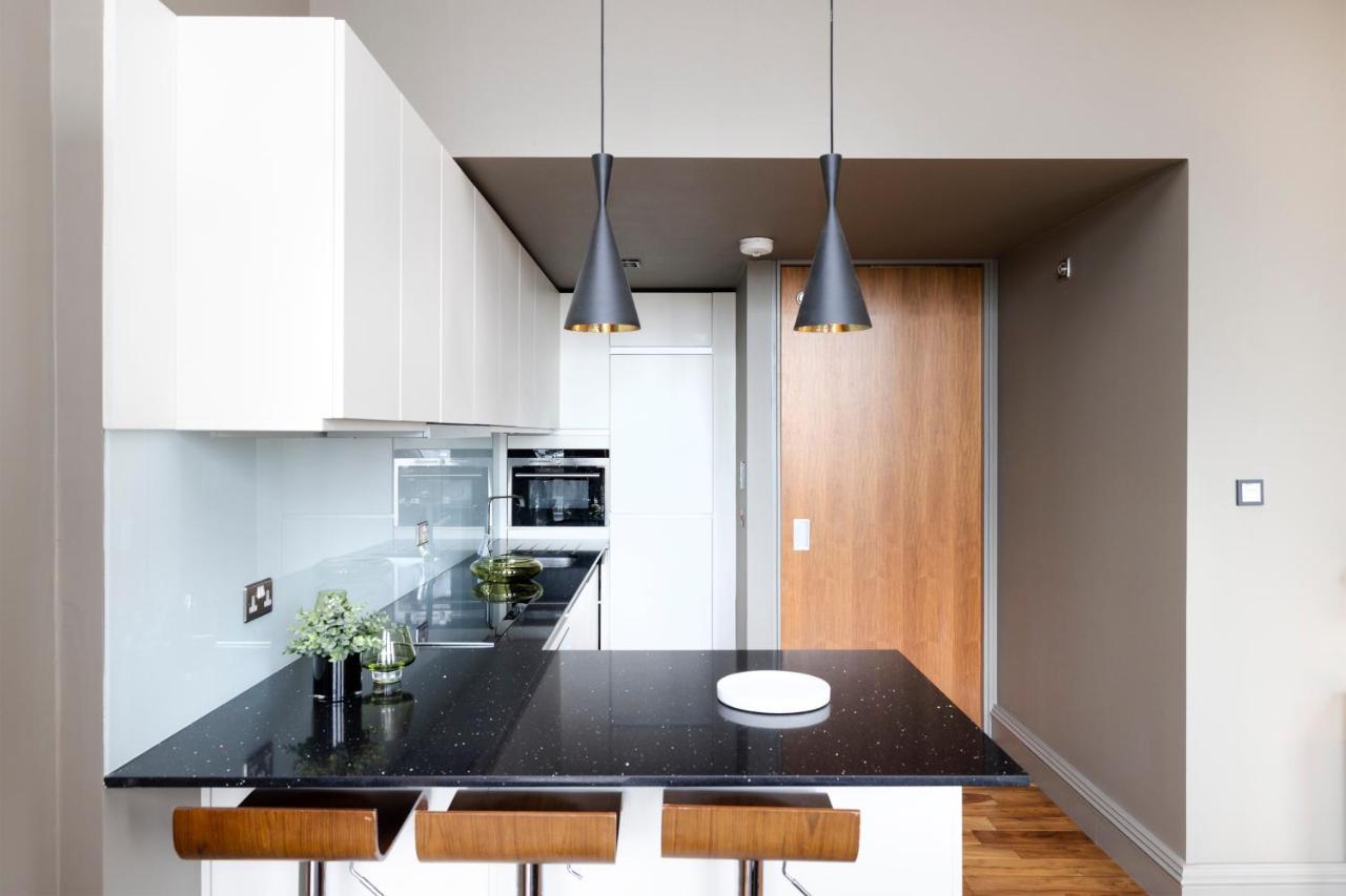 Joivy Chic 2br With Views At The Heart Of Old Town Apartment EDI