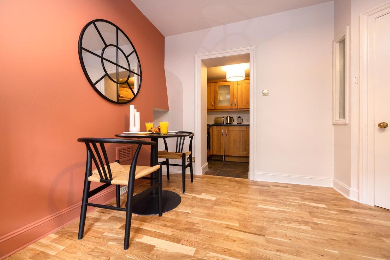 Joivy Modern Flats In New Town Apartment Edinburgh
