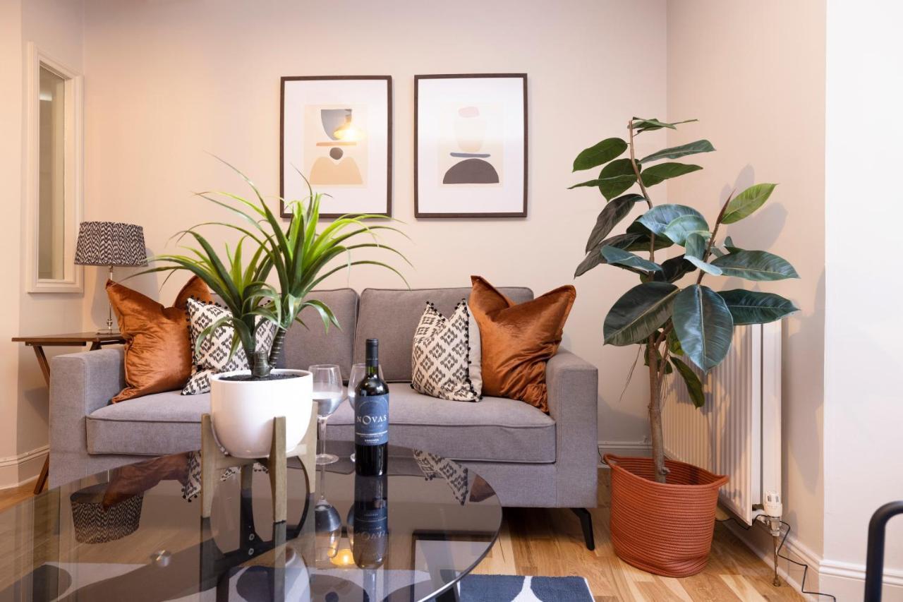 Joivy Modern Flats In New Town Apartment Edinburgh