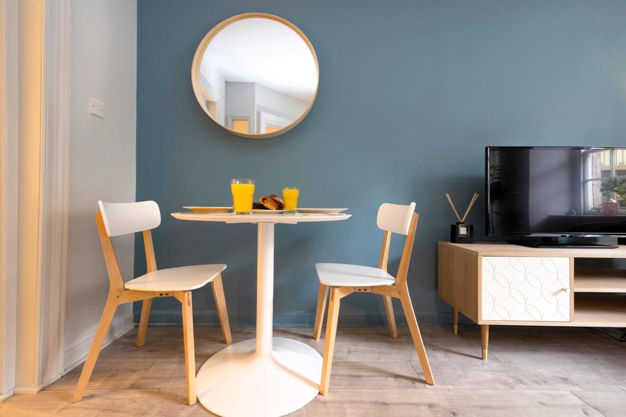 Joivy Modern Flats In New Town Apartment *