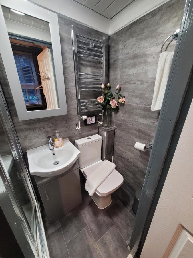 Guest house The - No 8 *