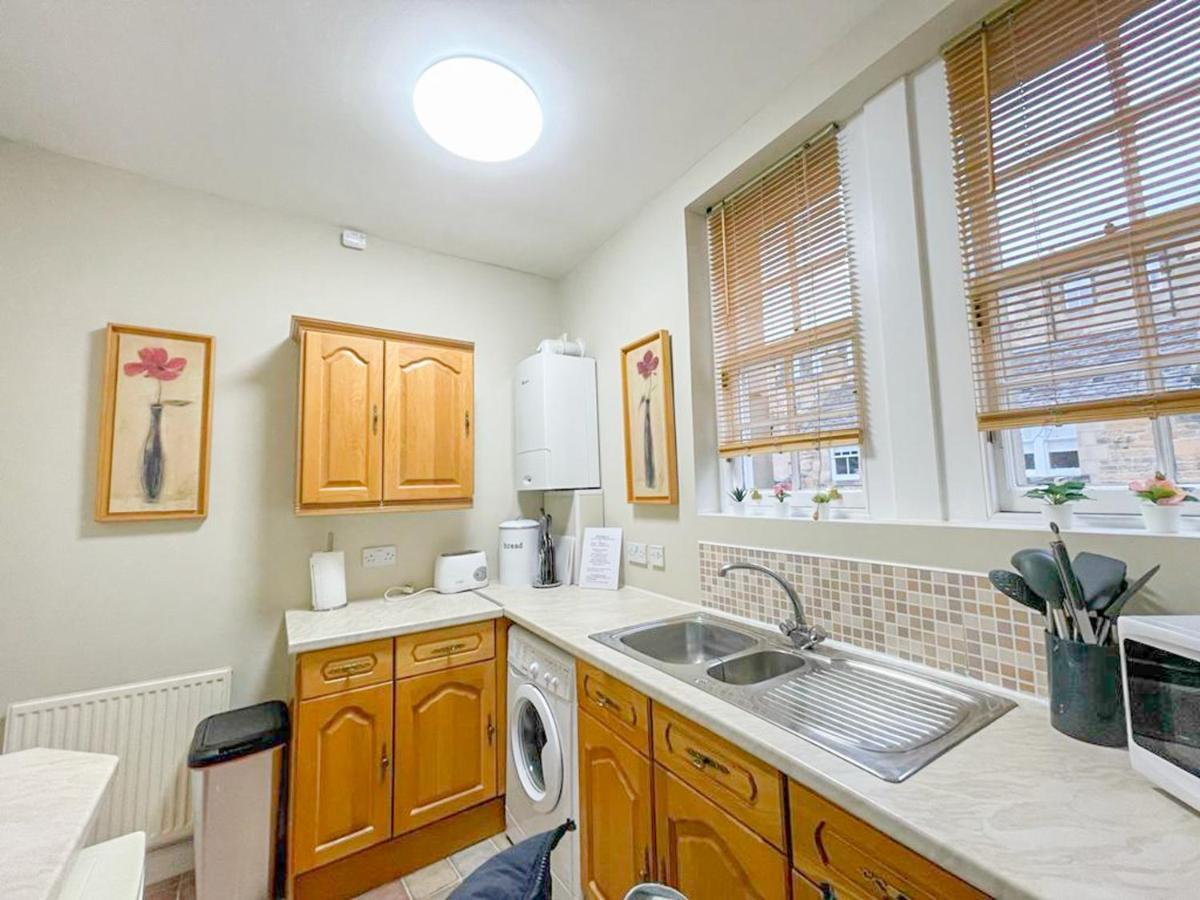 Quaint & Peaceful 1 Bed Mews Apt, West End