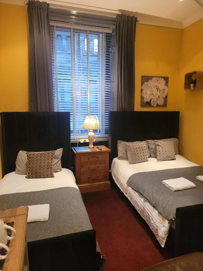 The - No 8 * Edinburgh