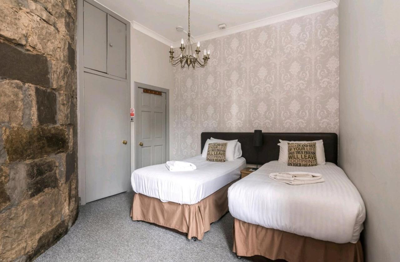 Unique 2 Bedroom Castle - Near Castle & Royal Mile Apartment