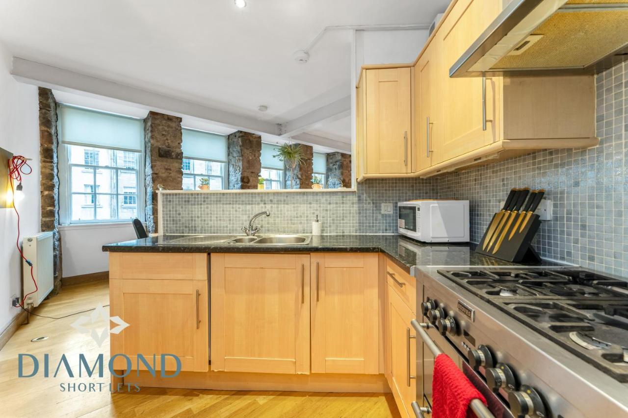 Apartment 1 Bed Apartment, Royal Mile - Diamond Short Lets *
