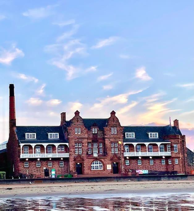 Apartment Loft In Joppa