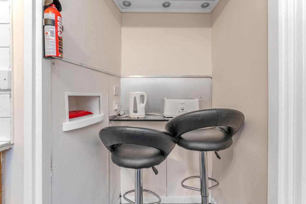 Apartment Edinburgh City Centre Aishia/Sakina Apartment *