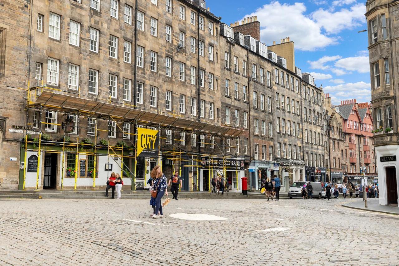 Unique 2 Bedroom Castle - Near Castle & Royal Mile *