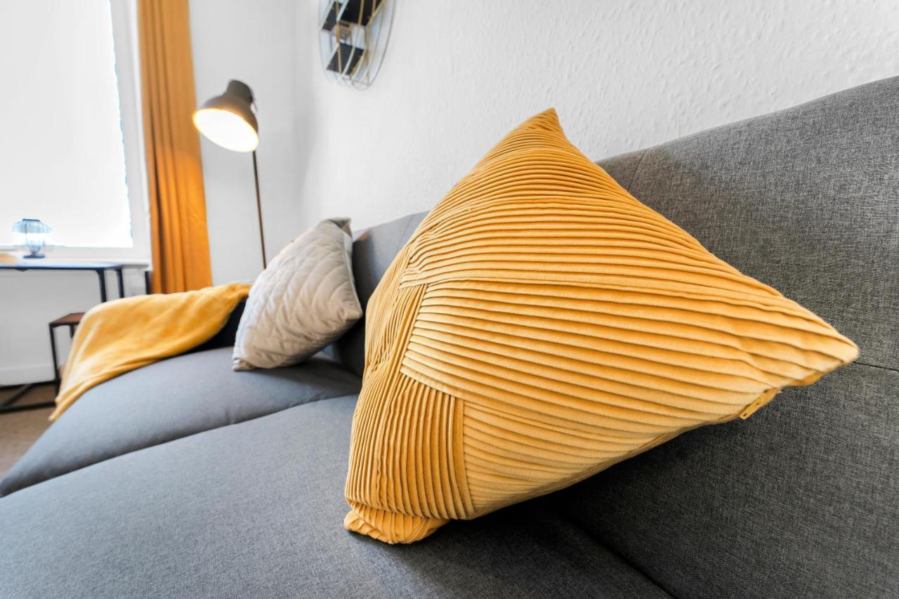 Modern & Spacious 1 Bedroom - Close To Centre - Sleeps Up To 3 Guests Apartment