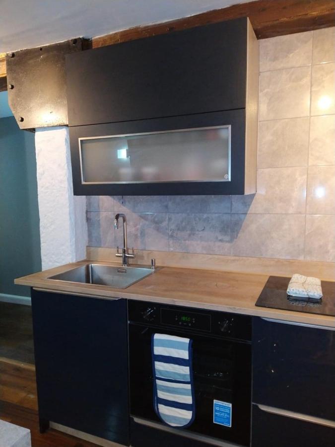 Apartment Lovely 2 Bedroom B-listed Converted Whisky Bond *