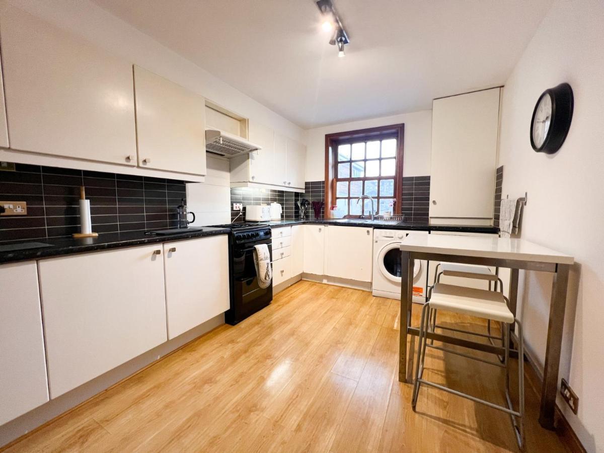 Apartment Old Town 2br Flat Royal Mile Sleeps 5 *