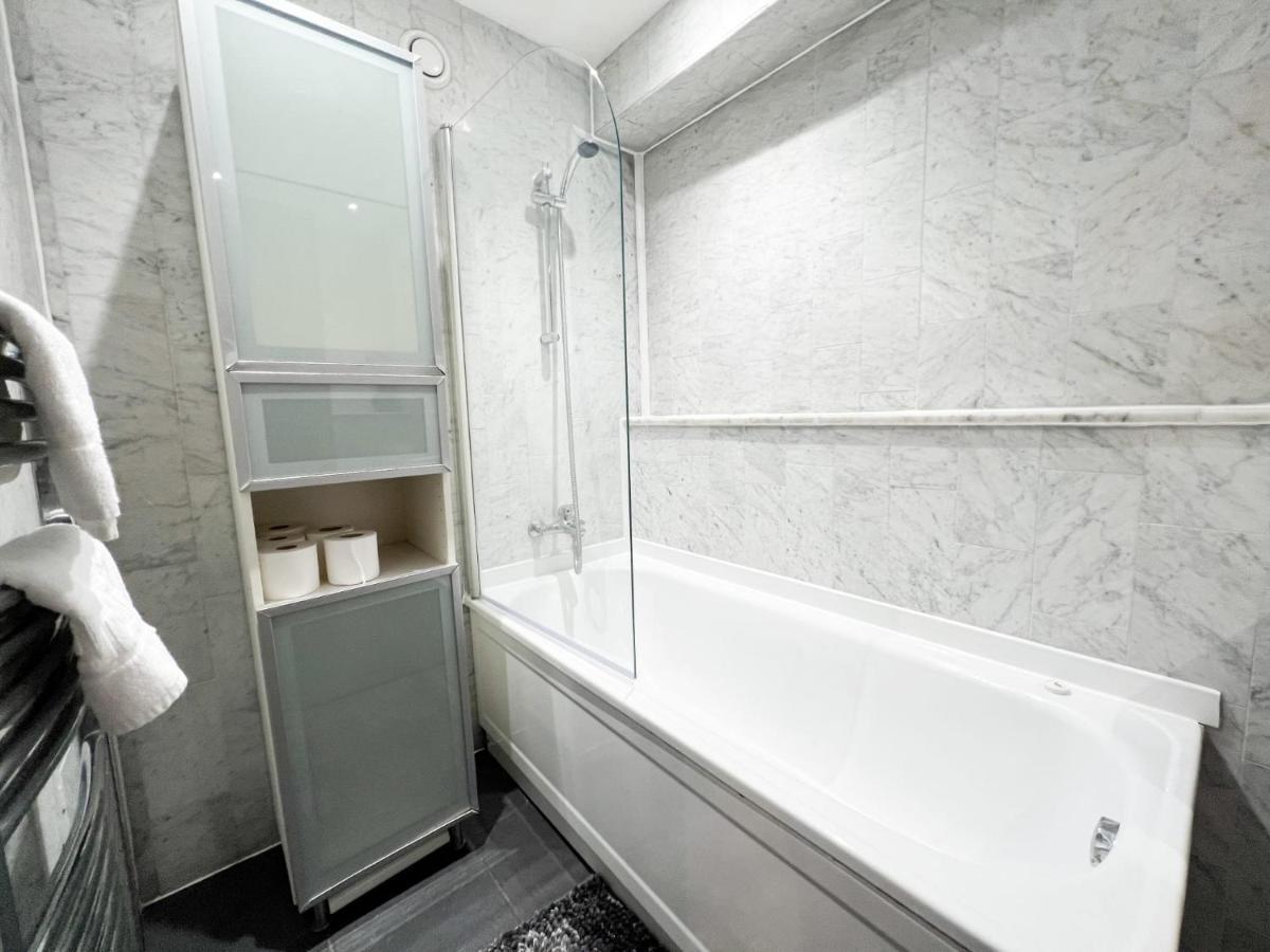 Apartment Old Town 2br Flat Royal Mile Sleeps 5 Edinburgh