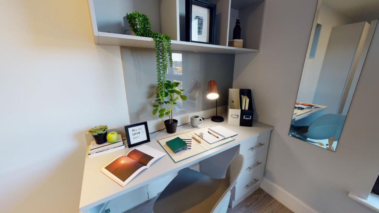 And Ensuite Bedrooms With Shared Kitchen At Fountainbridge In Apartment EDI
