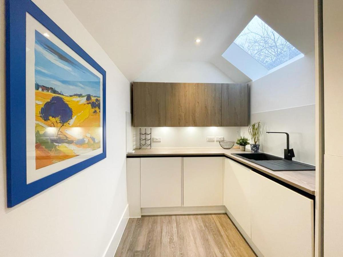 2bed, Private Garden & Fireplace, Near Water Of Leith * Edinburgh