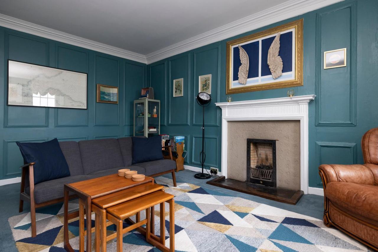 Apartment Joivy Eclectic Near Castle *