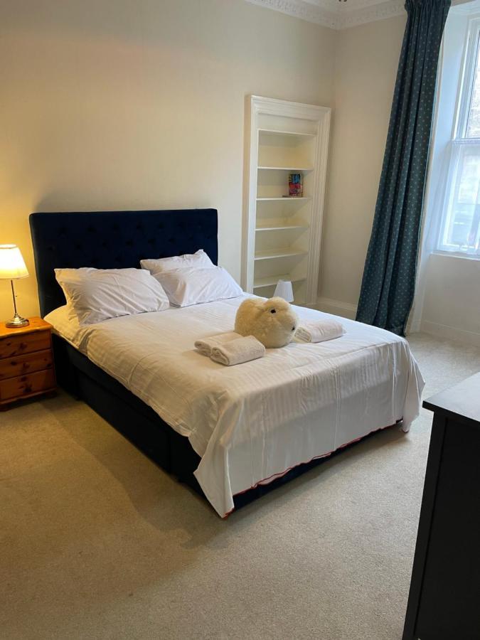 Apartment Fantastic Location 10 Mins To Princes Street- 15 To Royal Mile- Main Door-patio EDI