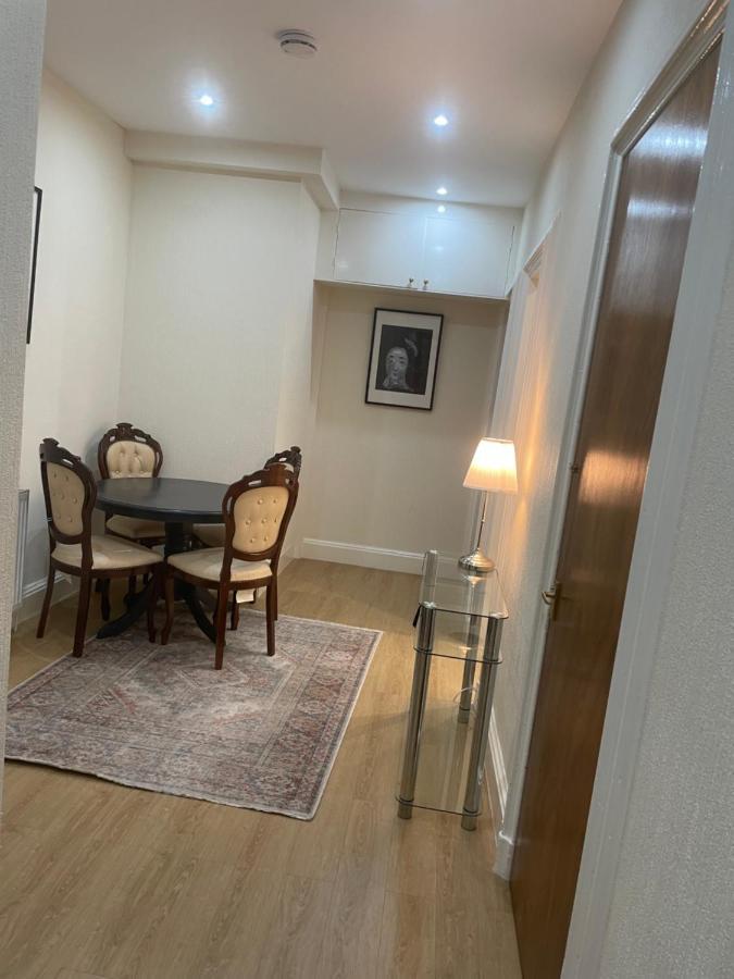Fantastic Location 10 Mins To Princes Street- 15 To Royal Mile- Main Door-patio EDI