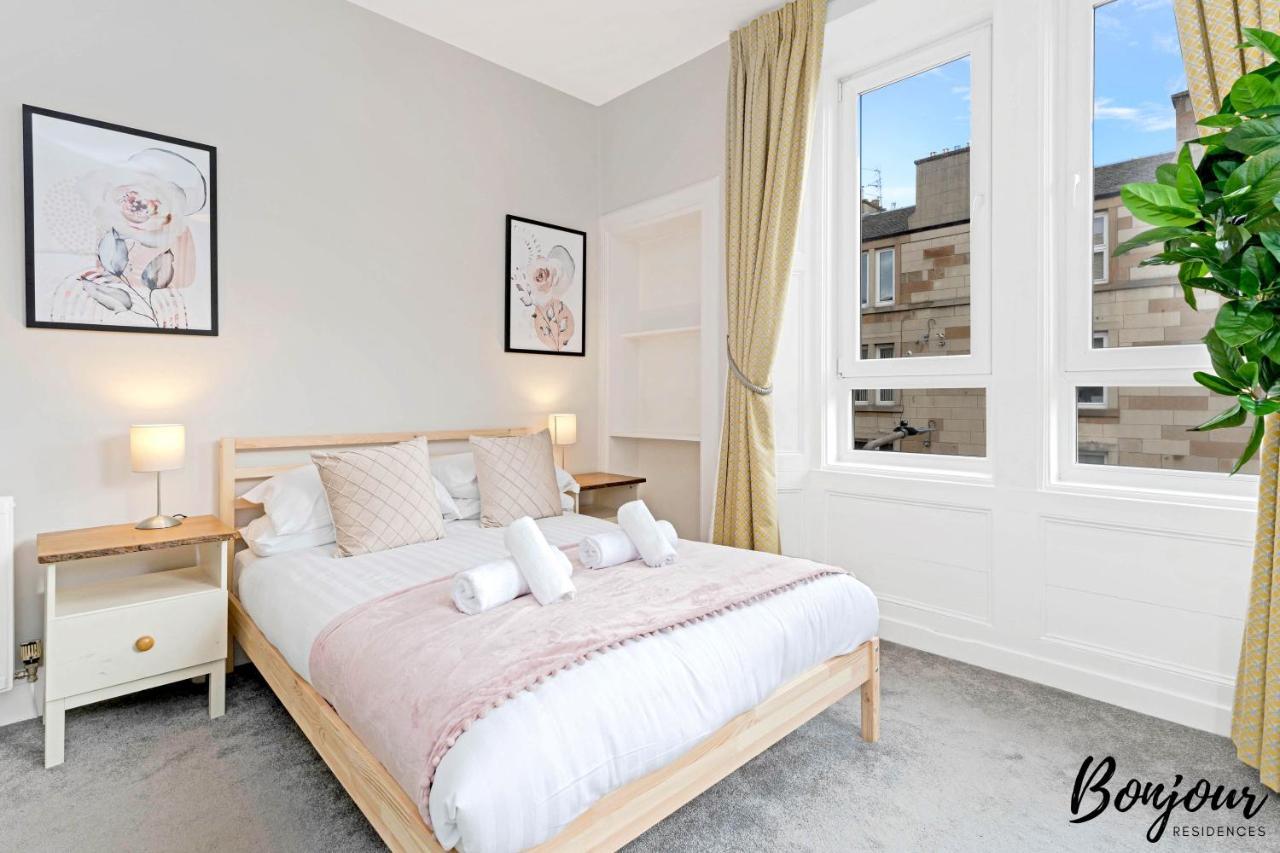 Mabillon - Gorgeous-haymarket, City Centre-free Parking By Bonjour Residences Apartment *