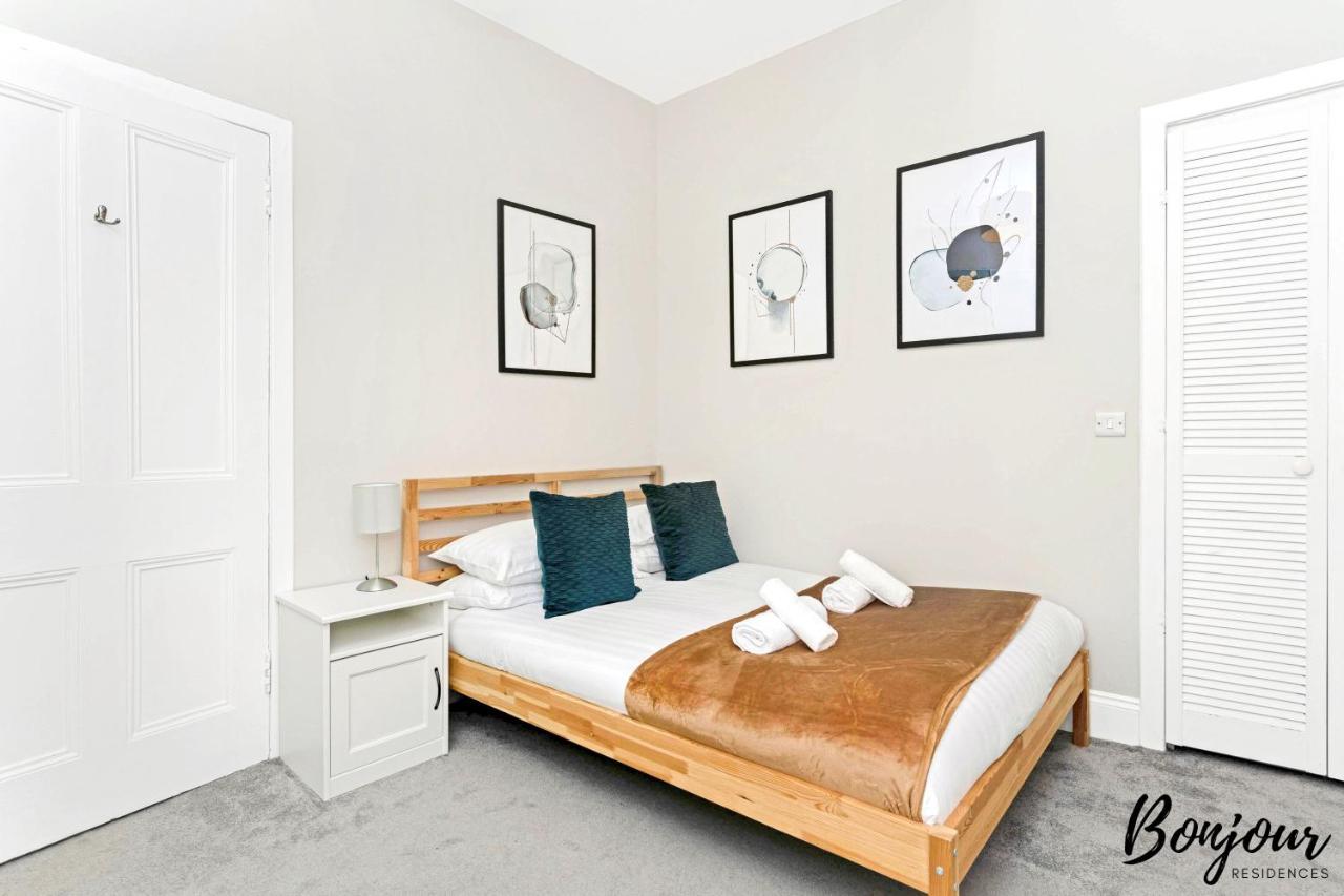 Mabillon - Gorgeous-haymarket, City Centre-free Parking By Bonjour Residences Apartment