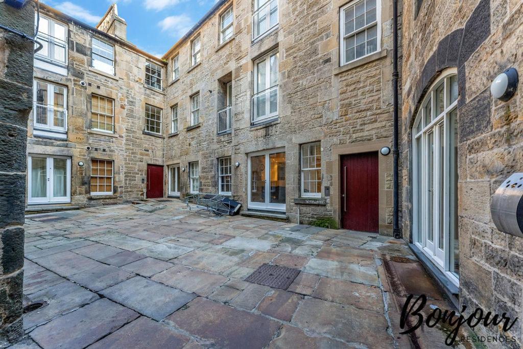 Spacious 2br-1ba - Grassmarket - Free Parking By Bonjour Residences Apartment EDI