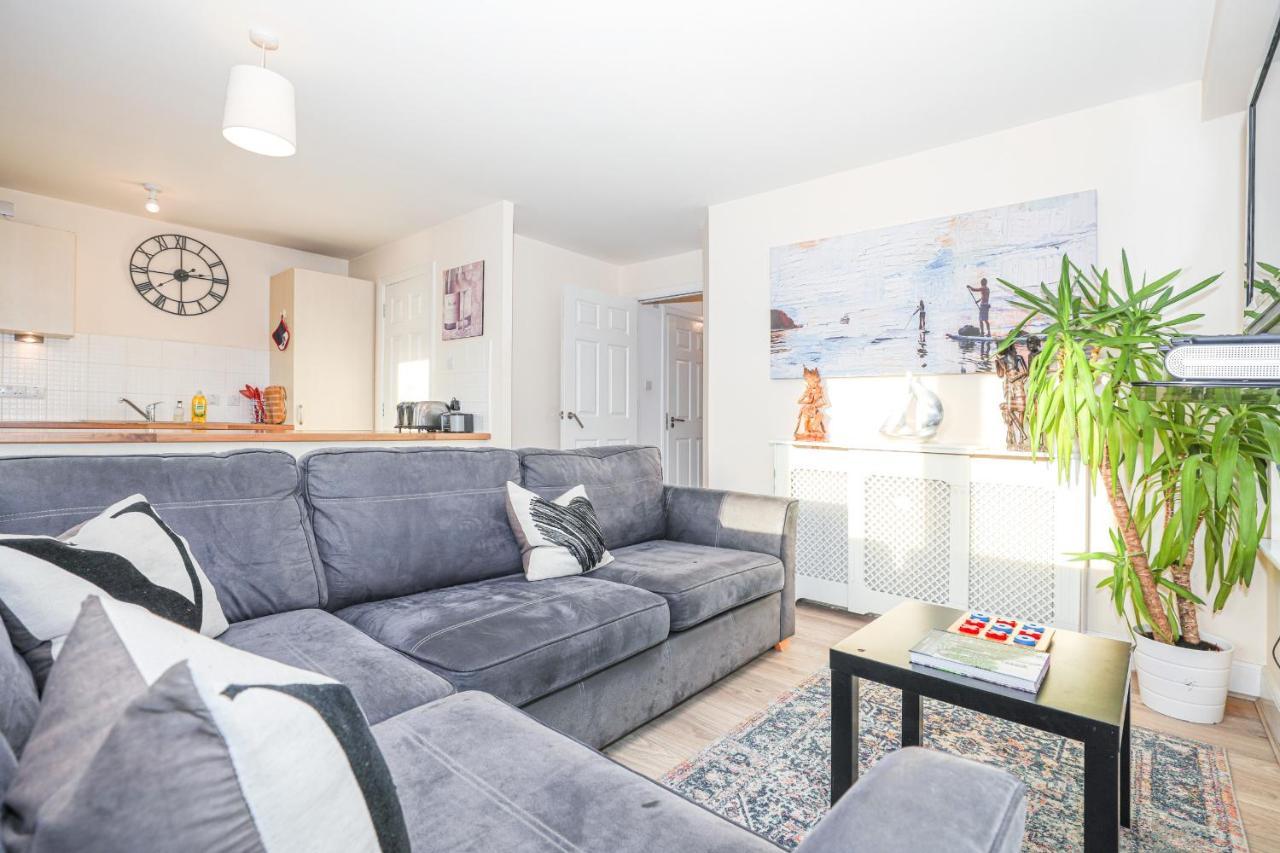 Waterfront Castle View 3 Bed * Edinburgh