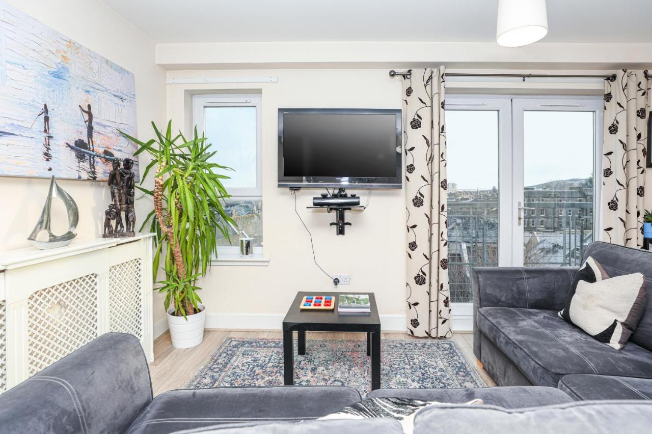 Waterfront Castle View 3 Bed *