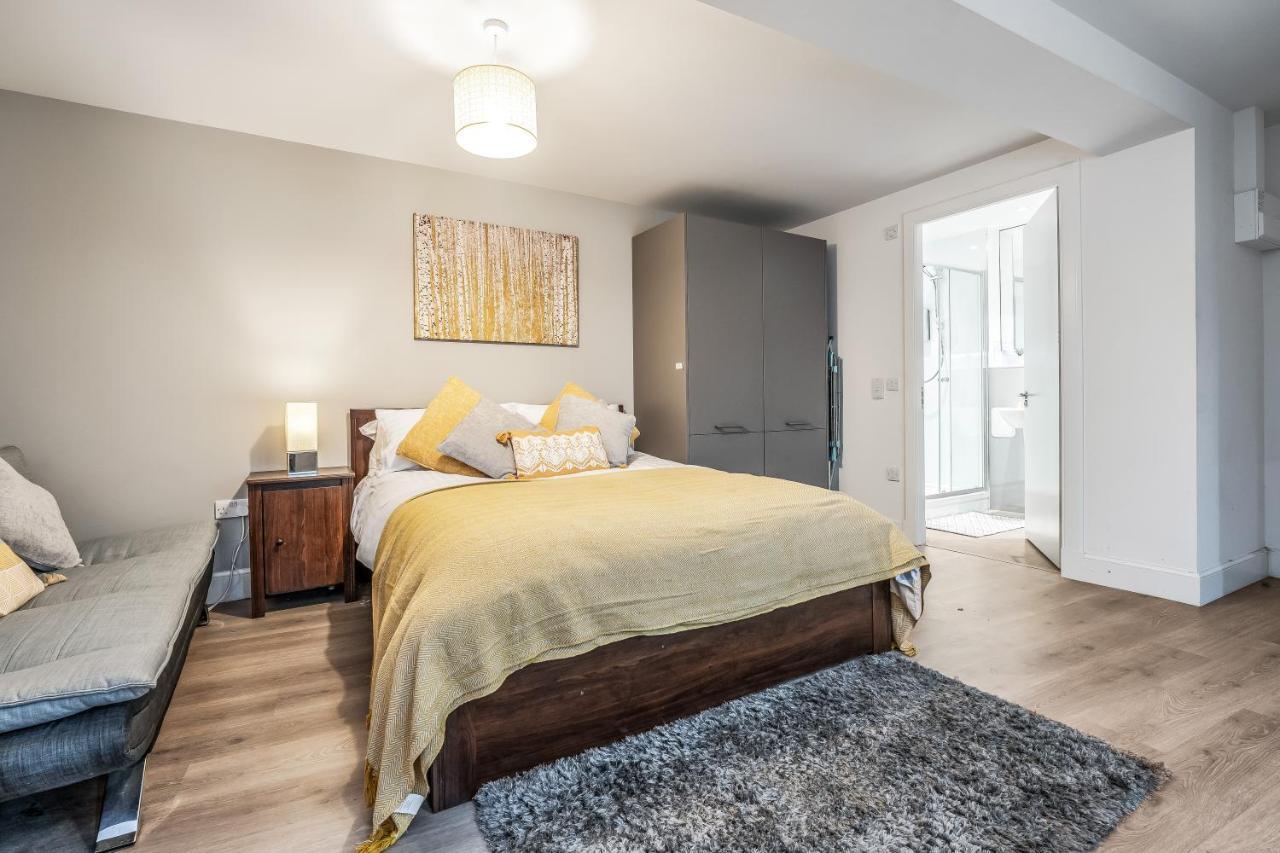 Spacious & Cosy Studio Flat In The Heart Of Centre Apartment
