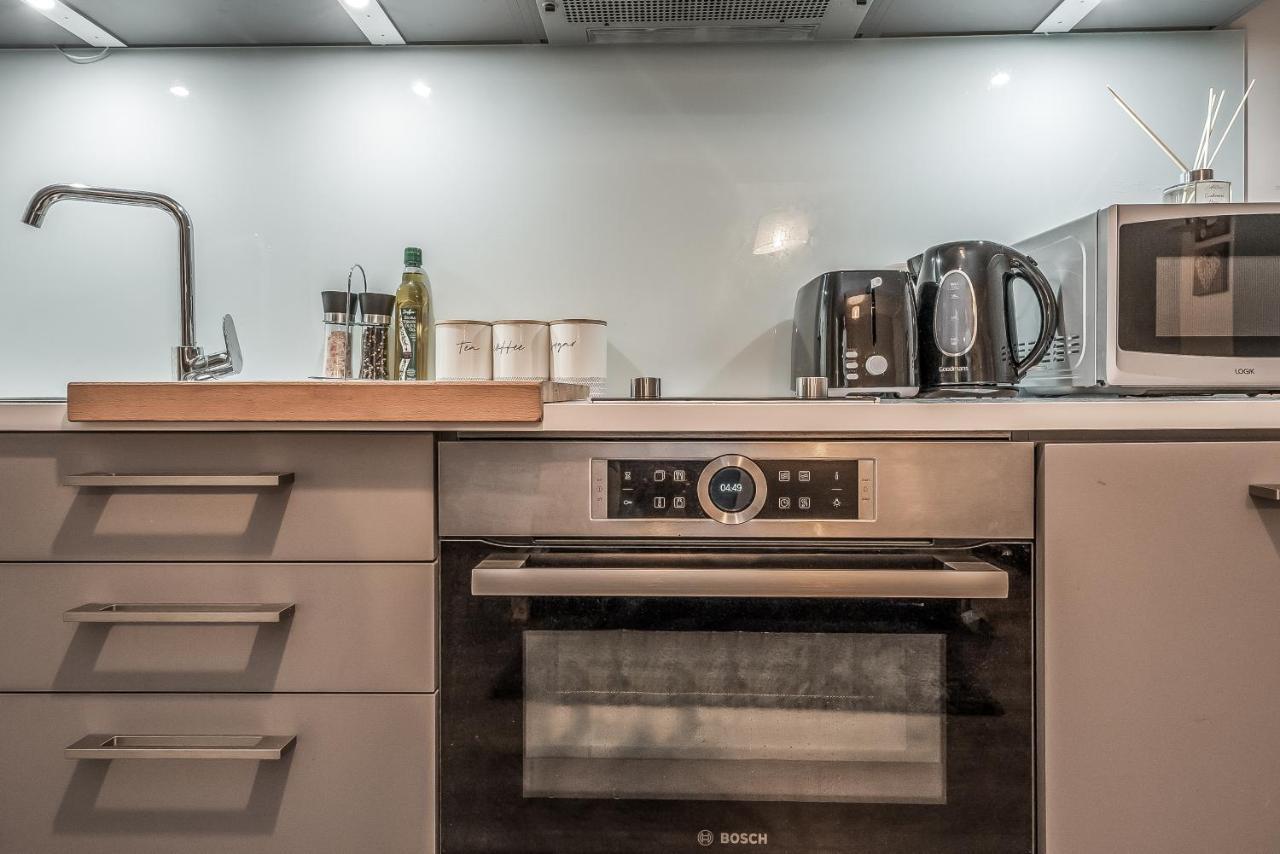 Spacious & Cosy Studio Flat In The Heart Of Centre Edinburgh