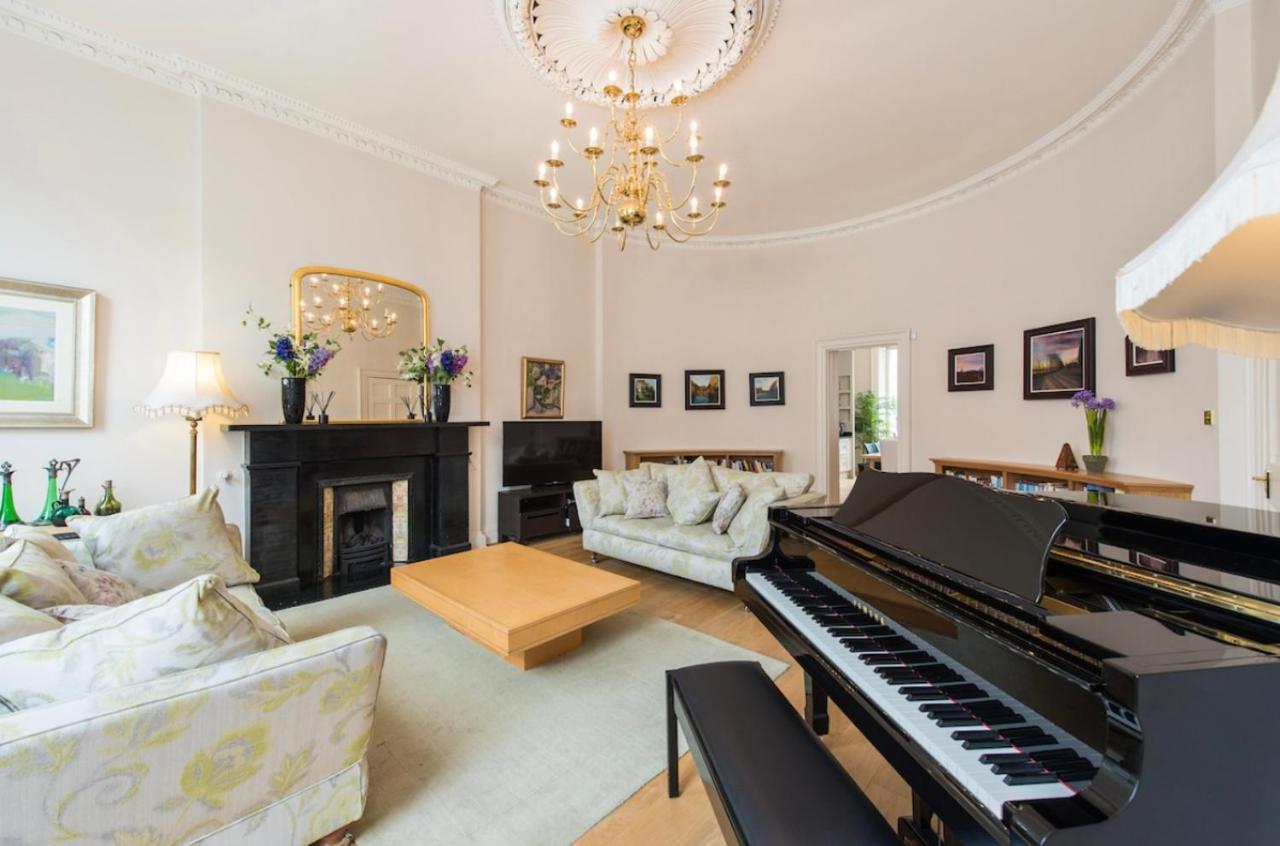 Luxurious Centre Self Catering Apartment