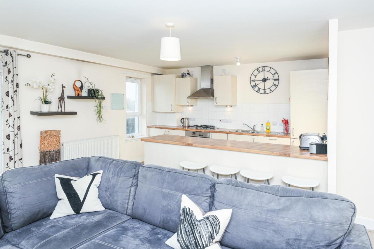 Waterfront Castle View 3 Bed Edinburgh