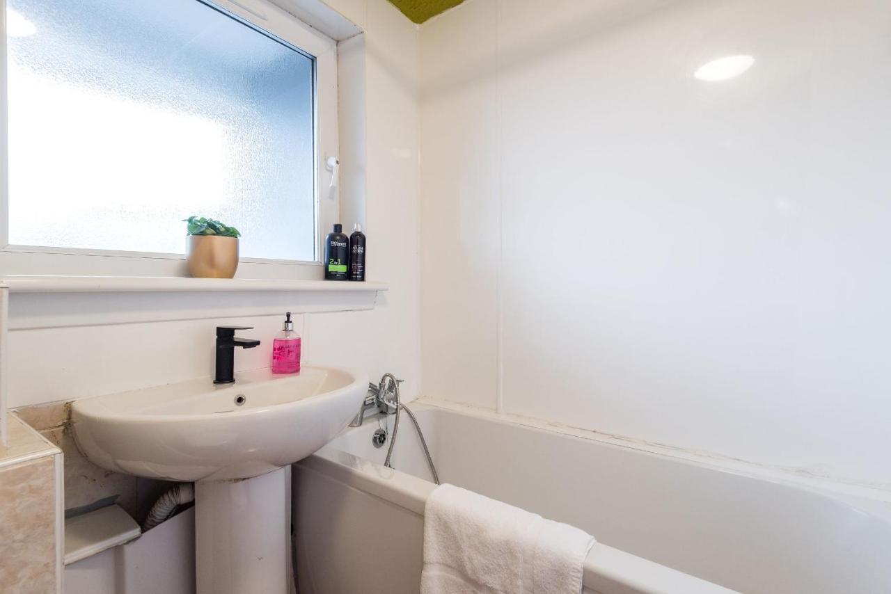 Apartment Cosy 2 Bedroom In The Heart Of