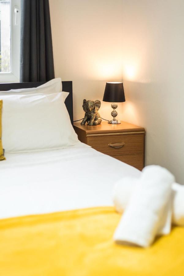 Cosy 2 Bedroom In The Heart Of *