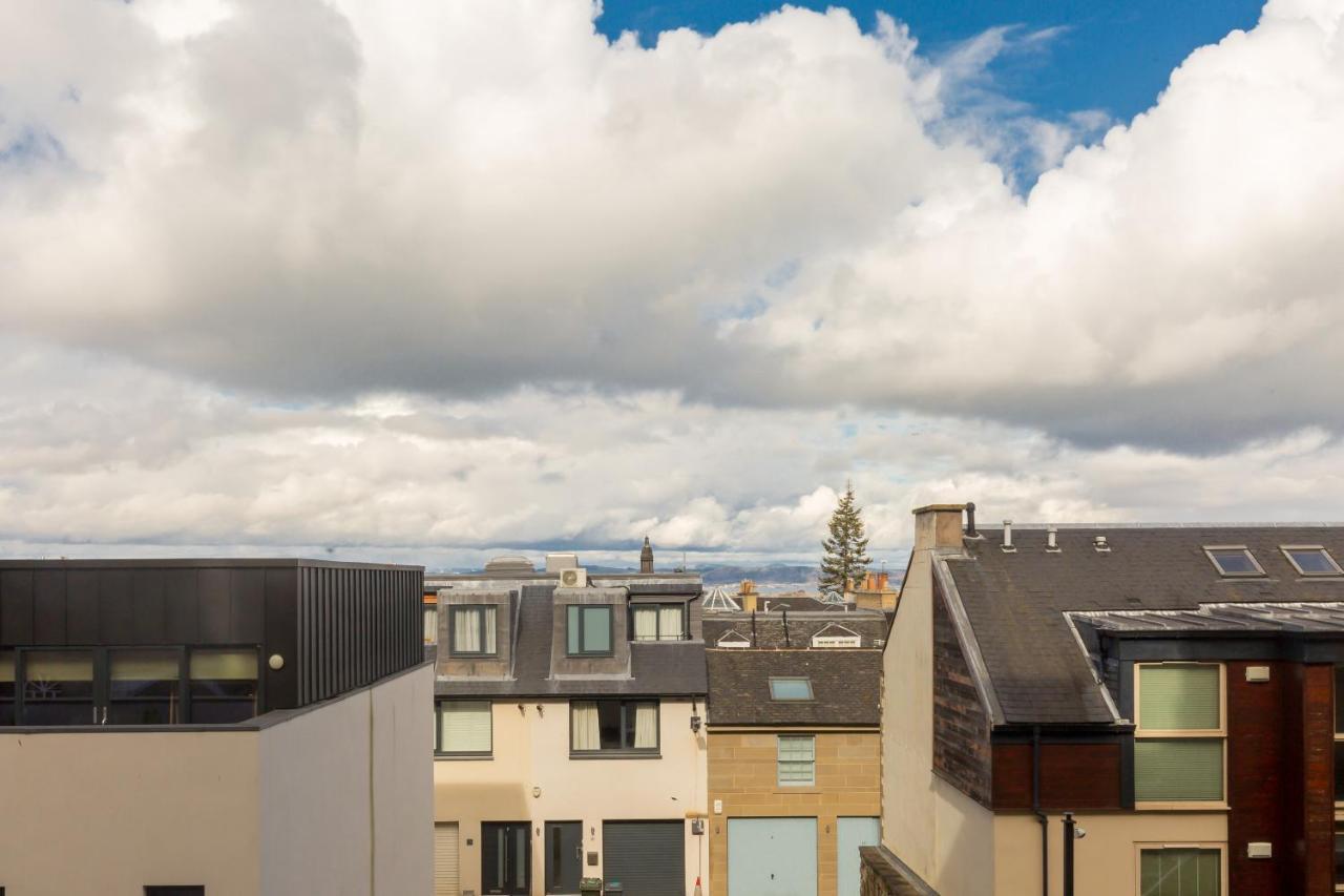 York Place By Destination Apartment