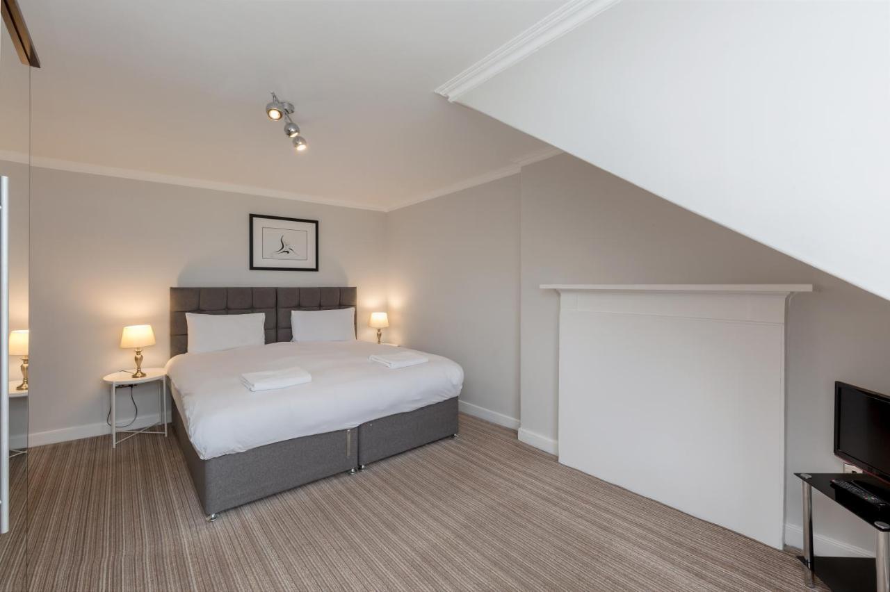 York Place By Destination Apartment