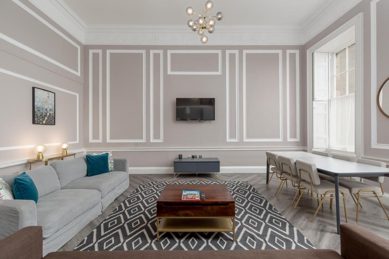 York Place By Destination Apartment *