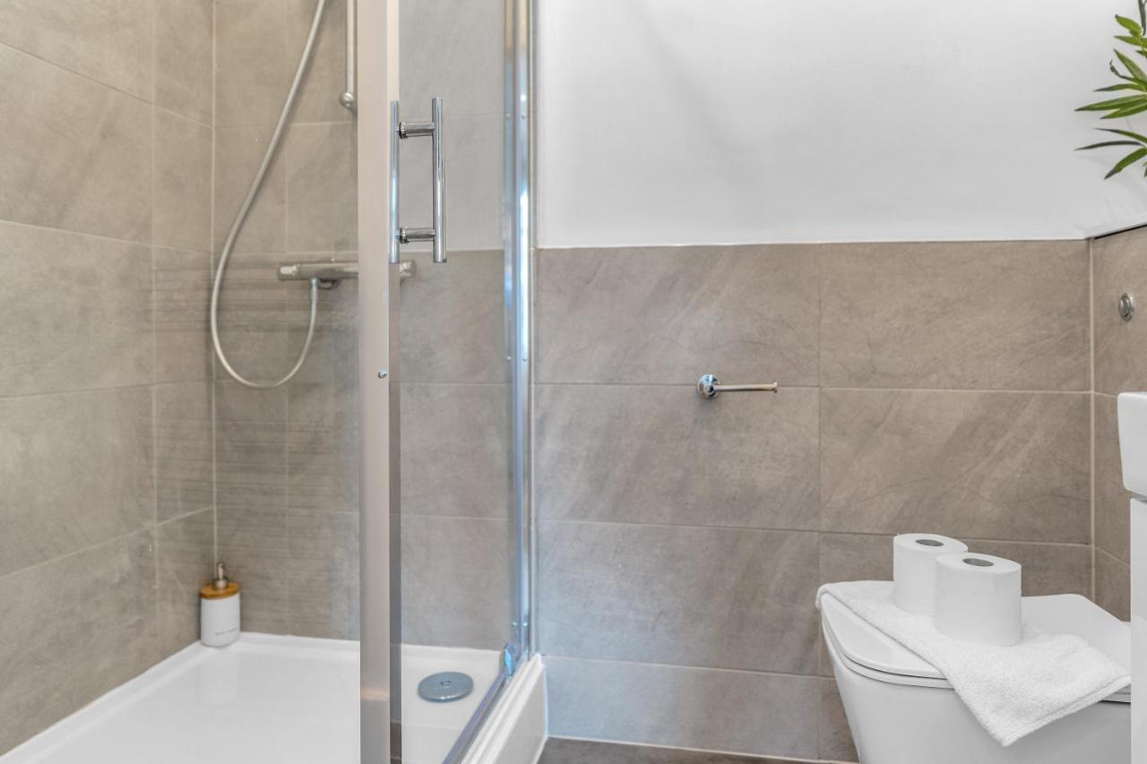 Apartment Cheerful - Jamson Pl 3 Bed