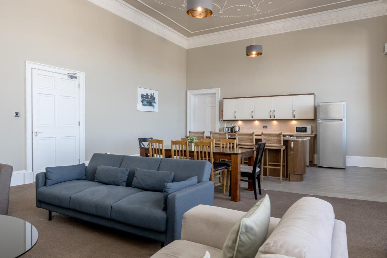 York Place By Destination Apartment