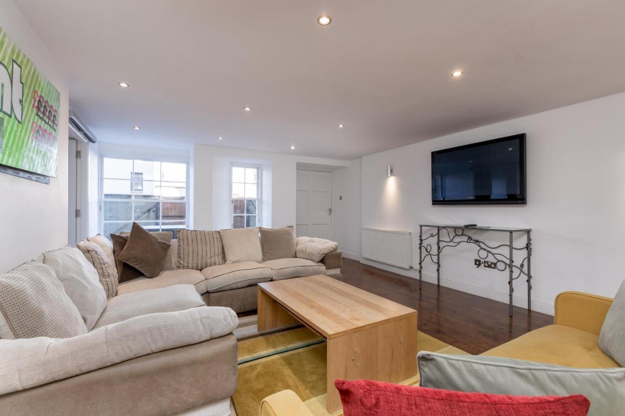 York Place By Destination Apartment *